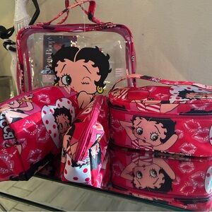 Betty Boop 4 in 1 travel set
